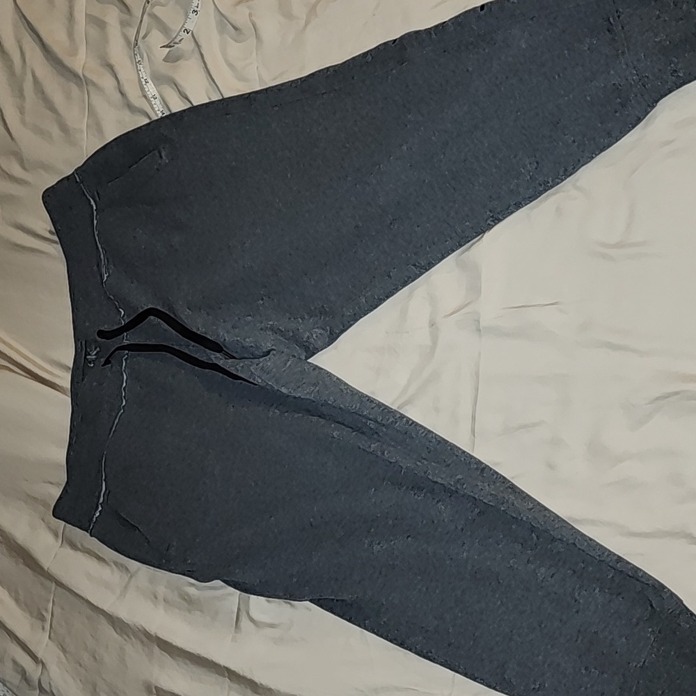 Calvin Klein capri joggers
